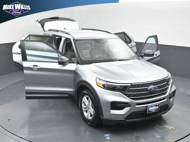 Used 2024 Ford Explorer XLT RWD image 25