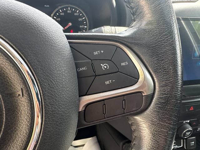 Used 2020 Jeep Renegade Limited w/ LED Lighting Group AWD/4WD image 21