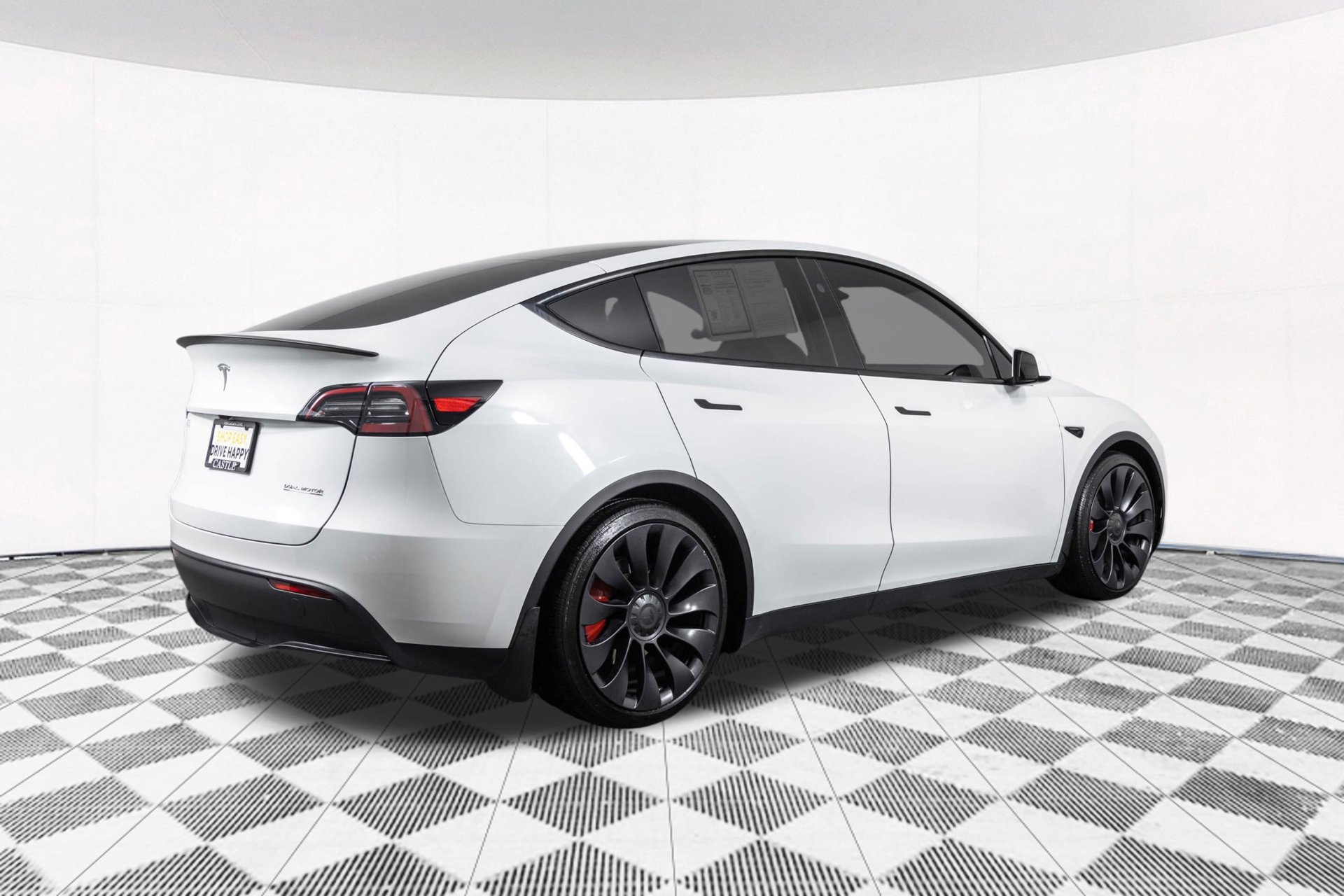 Used 2024 Tesla Model Y Performance AWD/4WD image 19