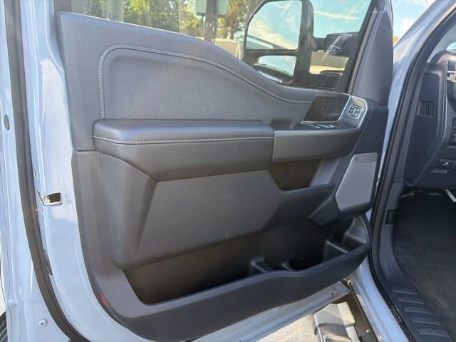 Used 2025 Ford F350 Lariat w/ Lariat Ultimate Package image 29
