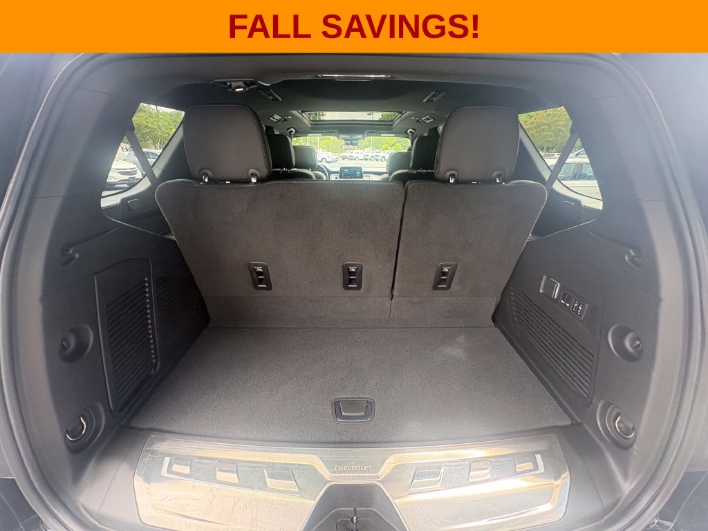Used 2023 Chevrolet Tahoe High Country w/ Premium Package 2 AWD/4WD image 13