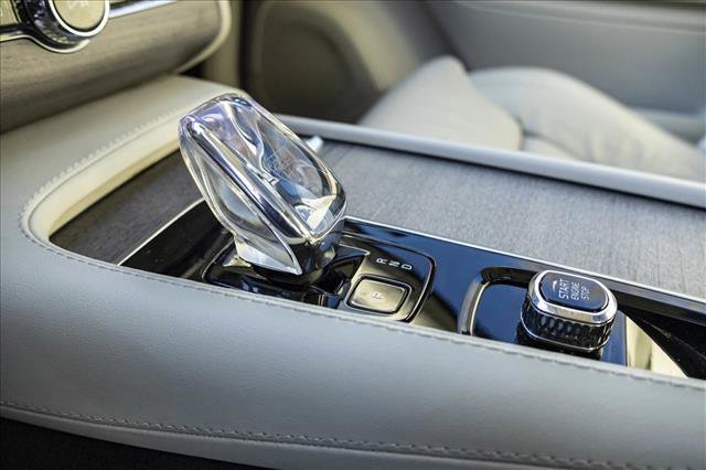 Used 2023 Volvo XC90 B6 Ultimate w/ Protection Package Premier image 22