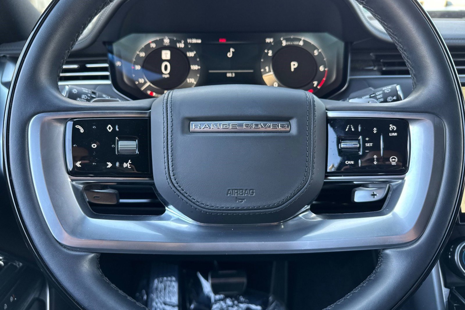 Certified 2023 Land Rover Range Rover SE image 17