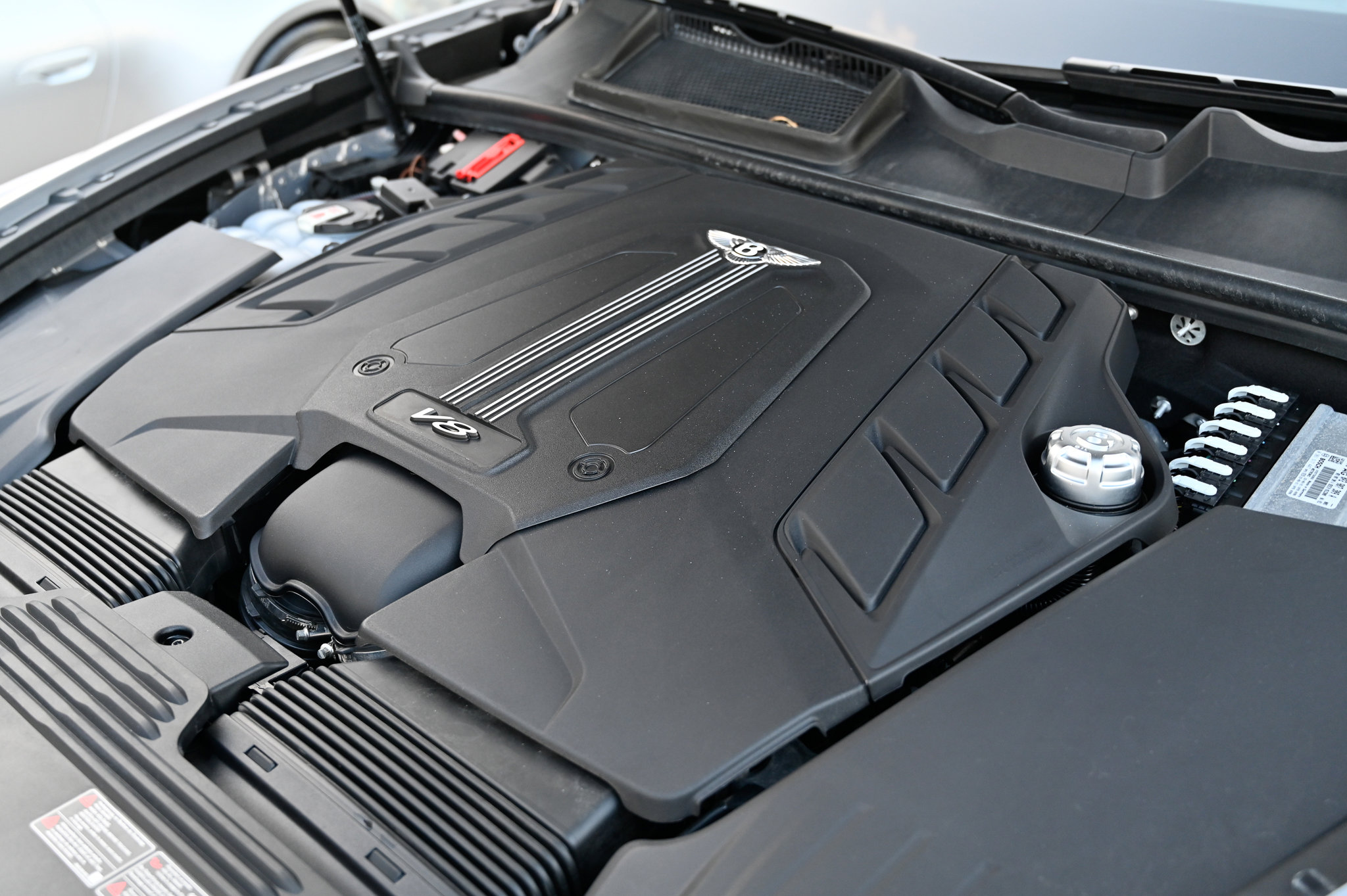 Used 2022 Bentley Bentayga image 63