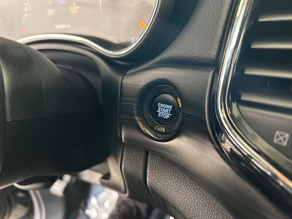 Used 2019 Jeep Grand Cherokee Altitude AWD/4WD image 50