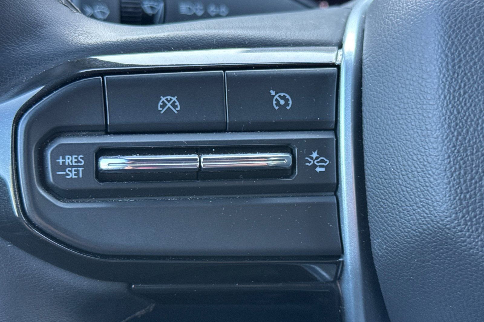 Used 2025 Chevrolet Colorado Trail Boss image 26