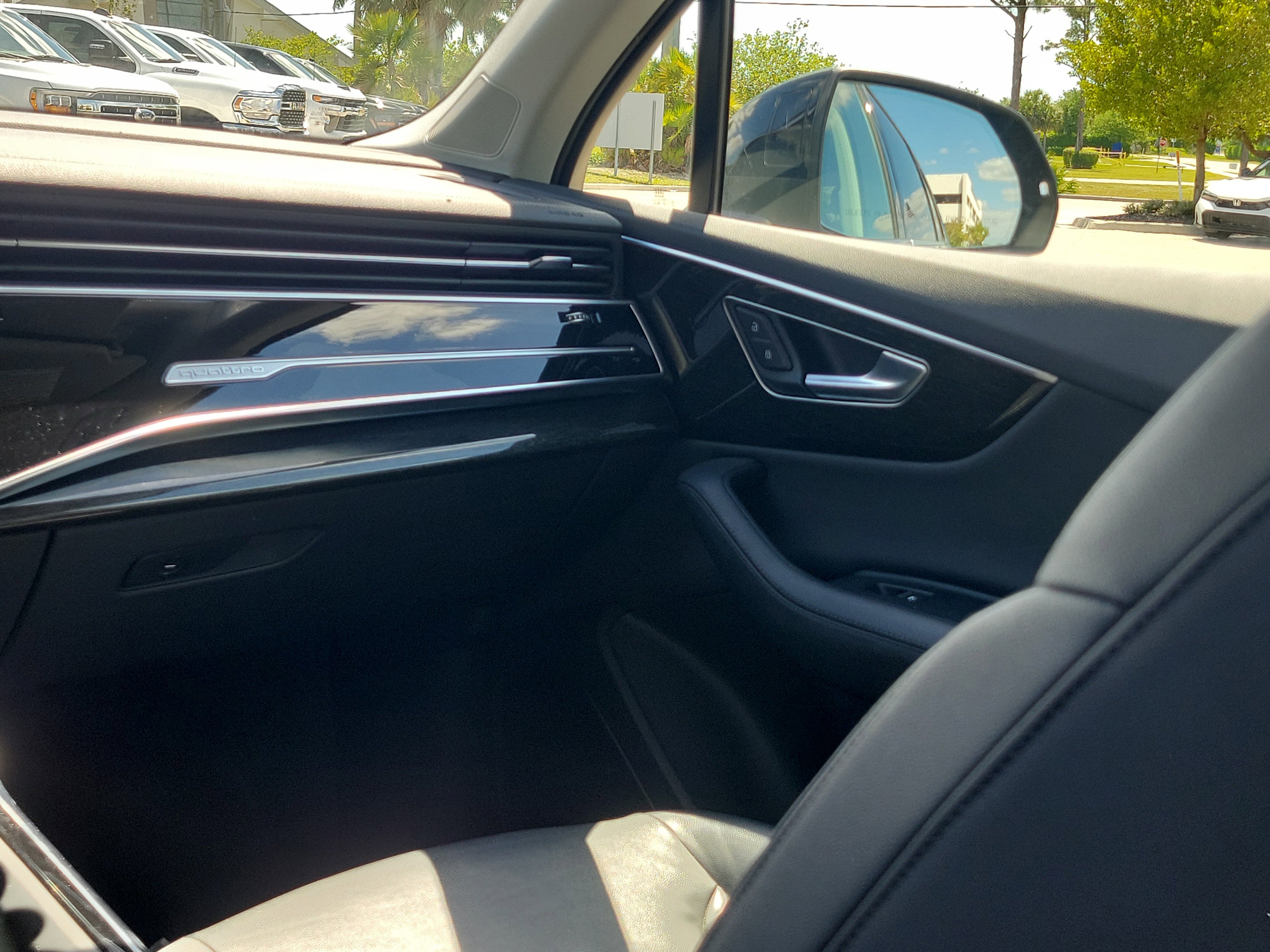 Used 2024 Audi Q7 2.0T Premium Plus image 17