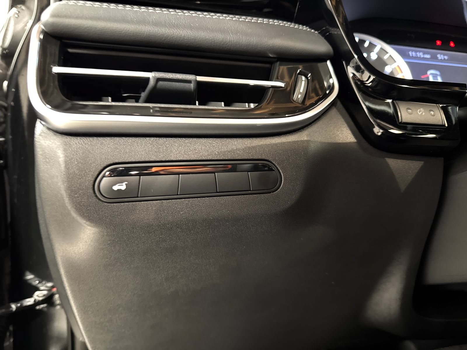 Certified 2025 INFINITI QX60 Pure AWD/4WD image 29