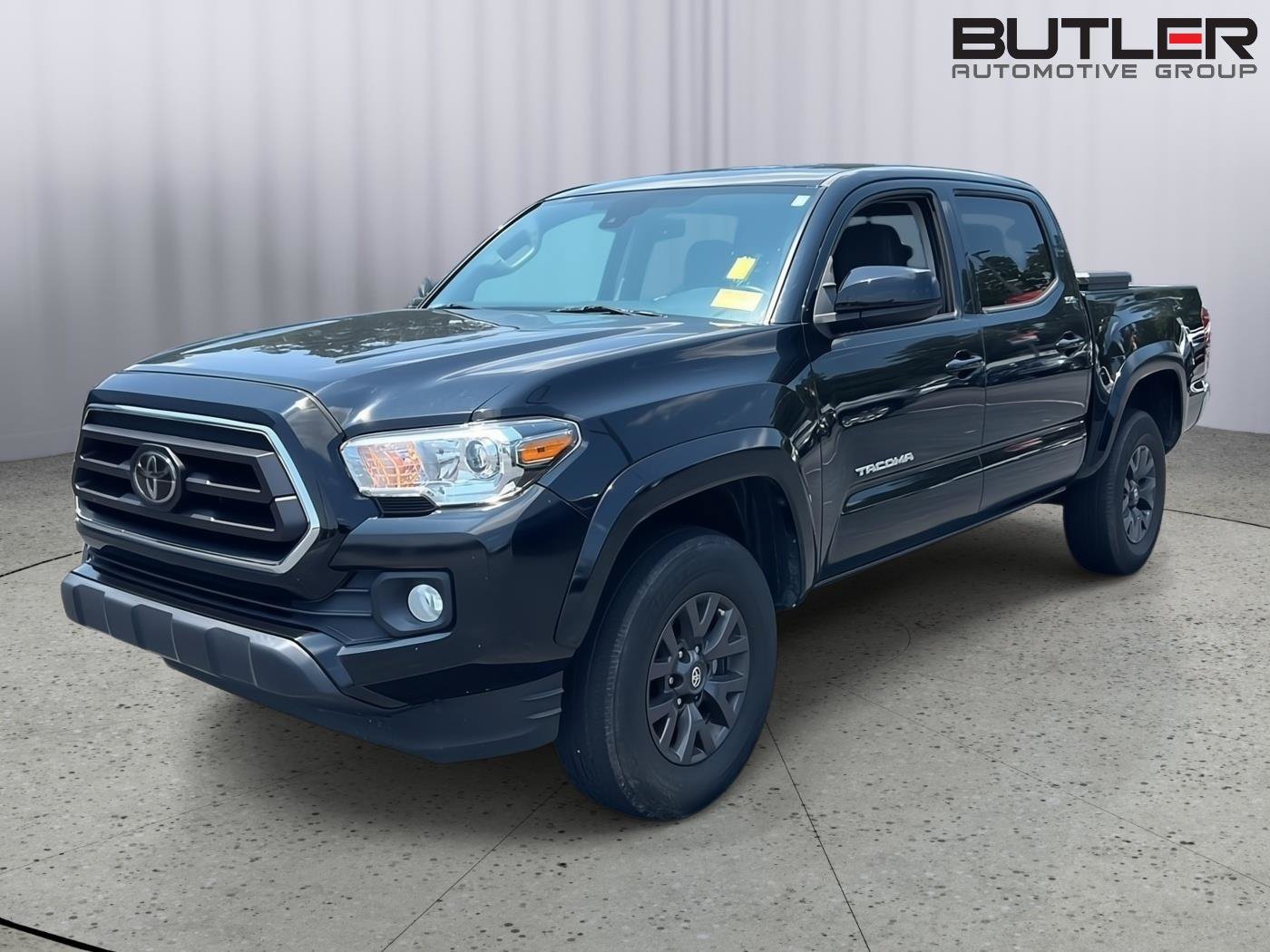 Used 2022 Toyota Tacoma SR5 RWD image 1