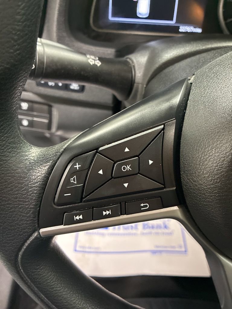 Used 2023 Nissan Leaf S image 13