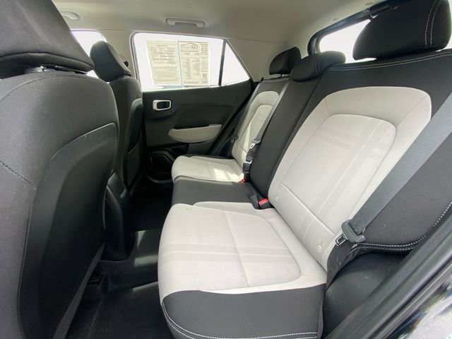 Used 2020 Hyundai Venue SEL w/ Convenience + Premium Package FWD image 13
