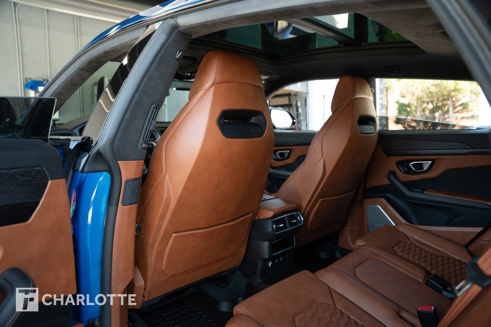 Used 2021 Lamborghini Urus image 35