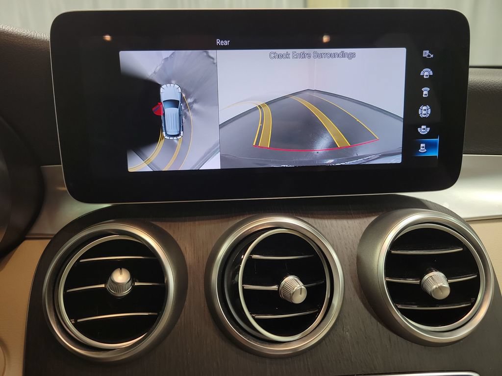 Used 2020 Mercedes-Benz GLC 300 4MATIC image 24