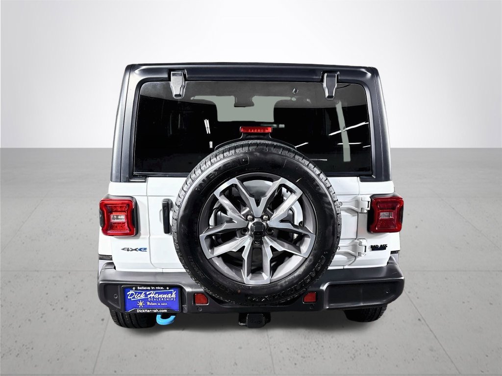 Certified 2024 Jeep Wrangler Unlimited w/ Convenience Group AWD/4WD image 8