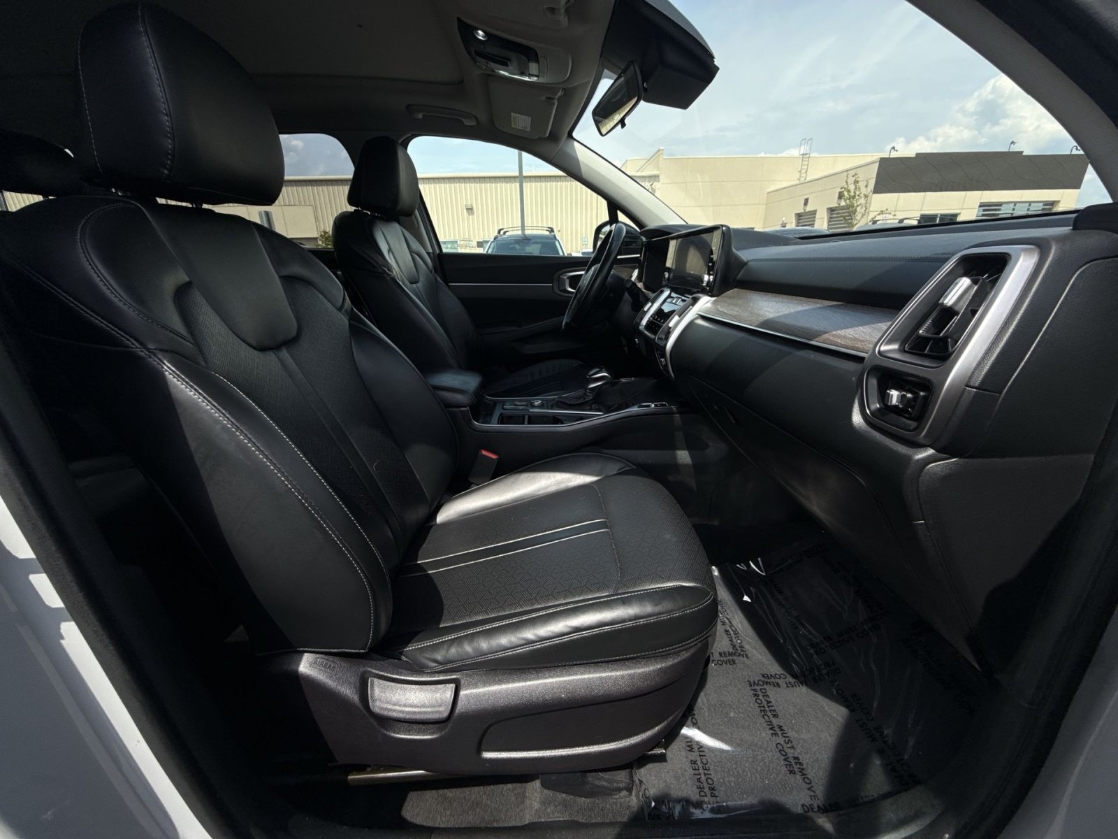 Used 2022 Kia Sorento EX w/ Panoramic Sunroof Package FWD image 26