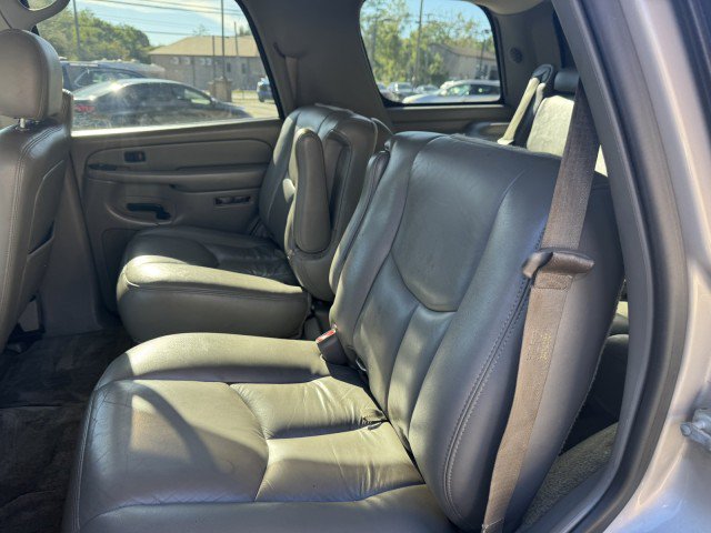 Used 2005 Chevrolet Tahoe Z71 w/ Preferred Equipment Group AWD/4WD image 11