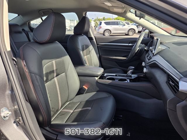 Used 2024 Nissan Altima 2.5 SR FWD image 18