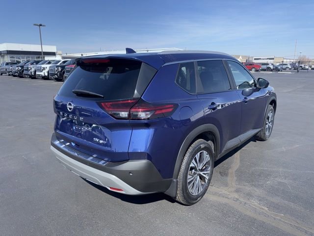 Used 2023 Nissan Rogue SV w/ SV Premium B Package image 3