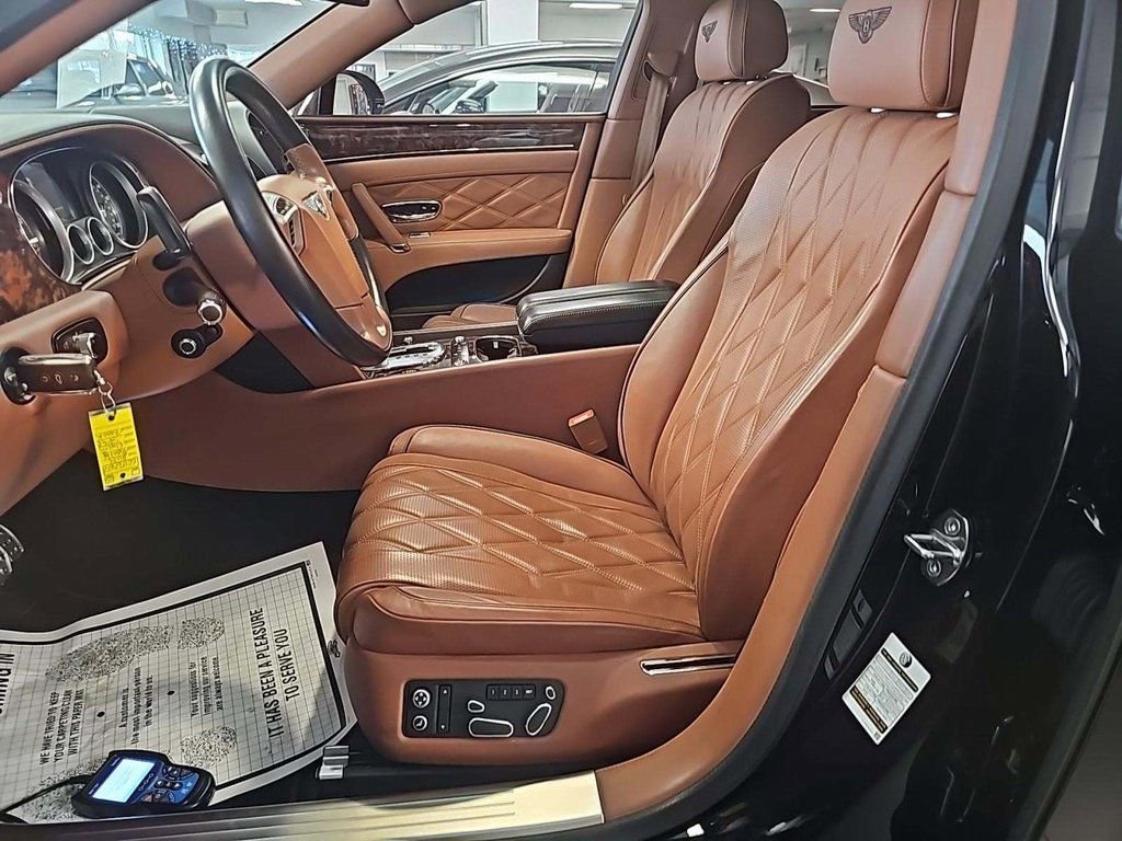 Used 2014 Bentley Flying Spur W12 image 5