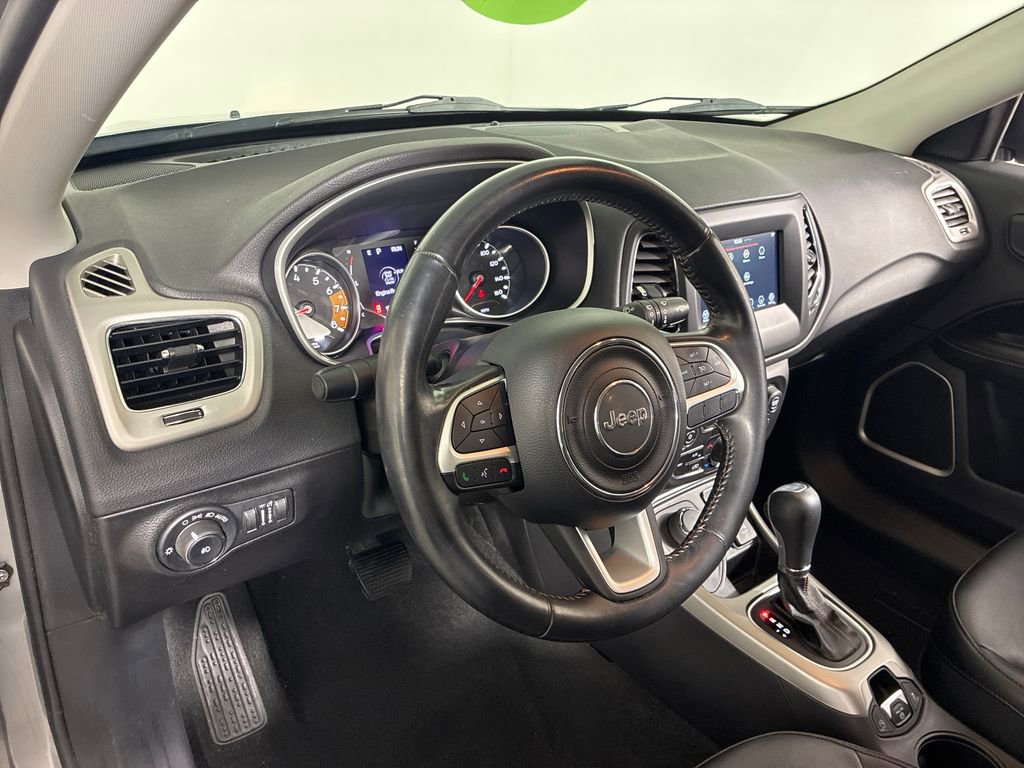 Used 2020 Jeep Compass Latitude image 13