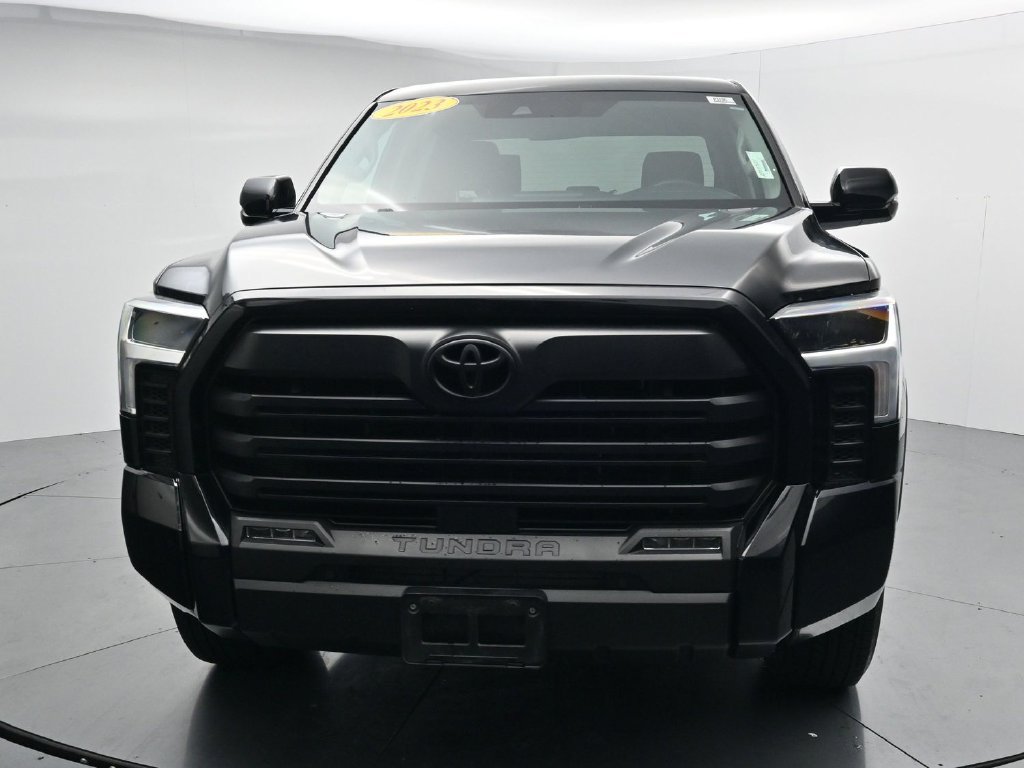 Used 2023 Toyota Tundra SR5 w/ SR5 Convenience Package AWD/4WD image 3