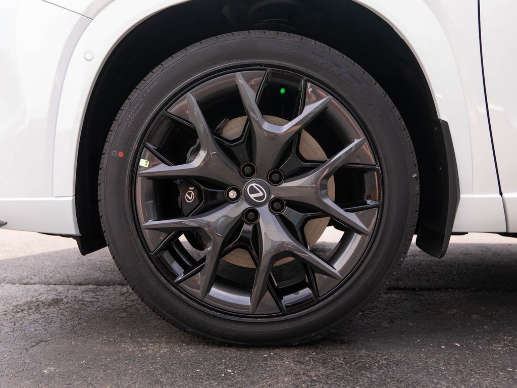 New 2026 Lexus TX 500h AWD image 11
