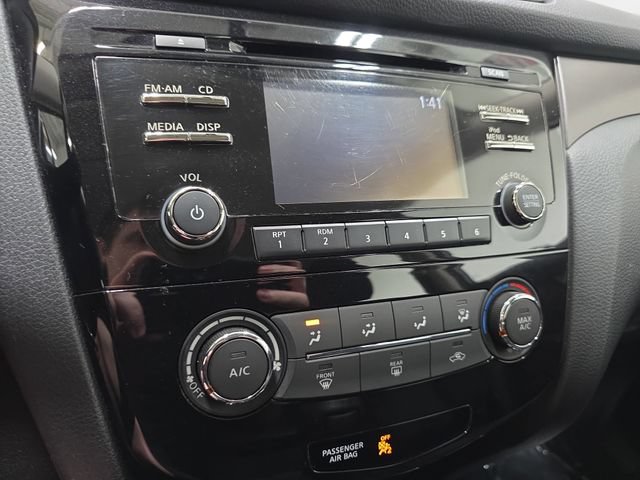 Used 2014 Nissan Rogue S AWD/4WD image 19