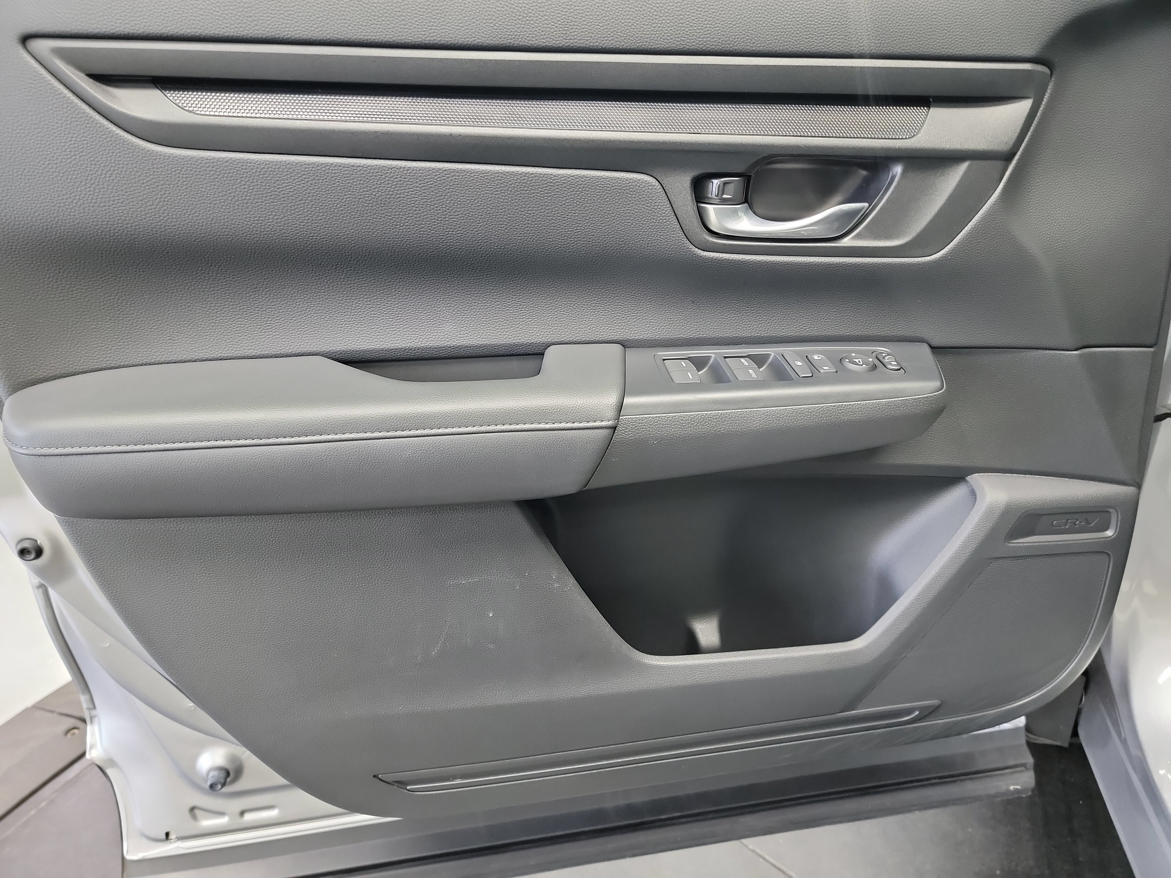 Used 2024 Honda CR-V EX image 14