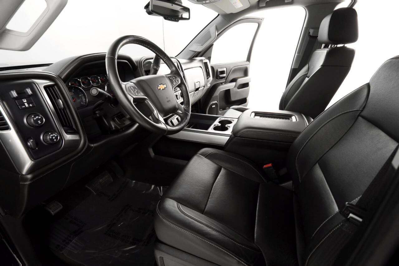 Used 2018 Chevrolet Silverado 2500 LTZ image 11