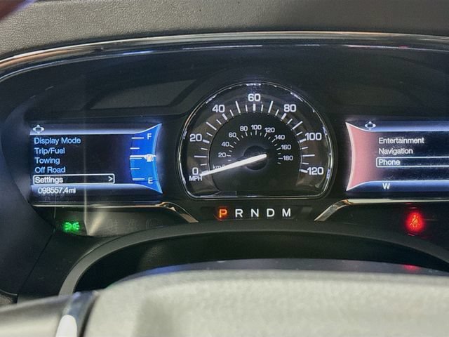 Used 2016 Lincoln Navigator Select AWD/4WD image 12