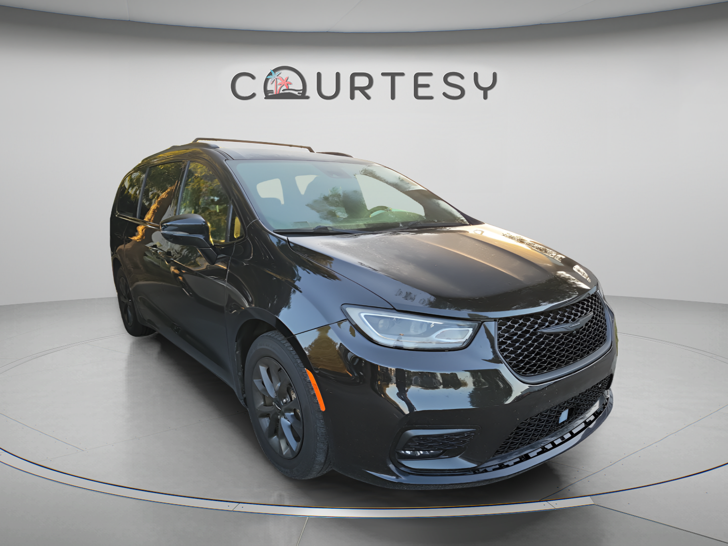 Used 2021 Chrysler Pacifica Touring-L w/ S Appearance Package FWD image 21