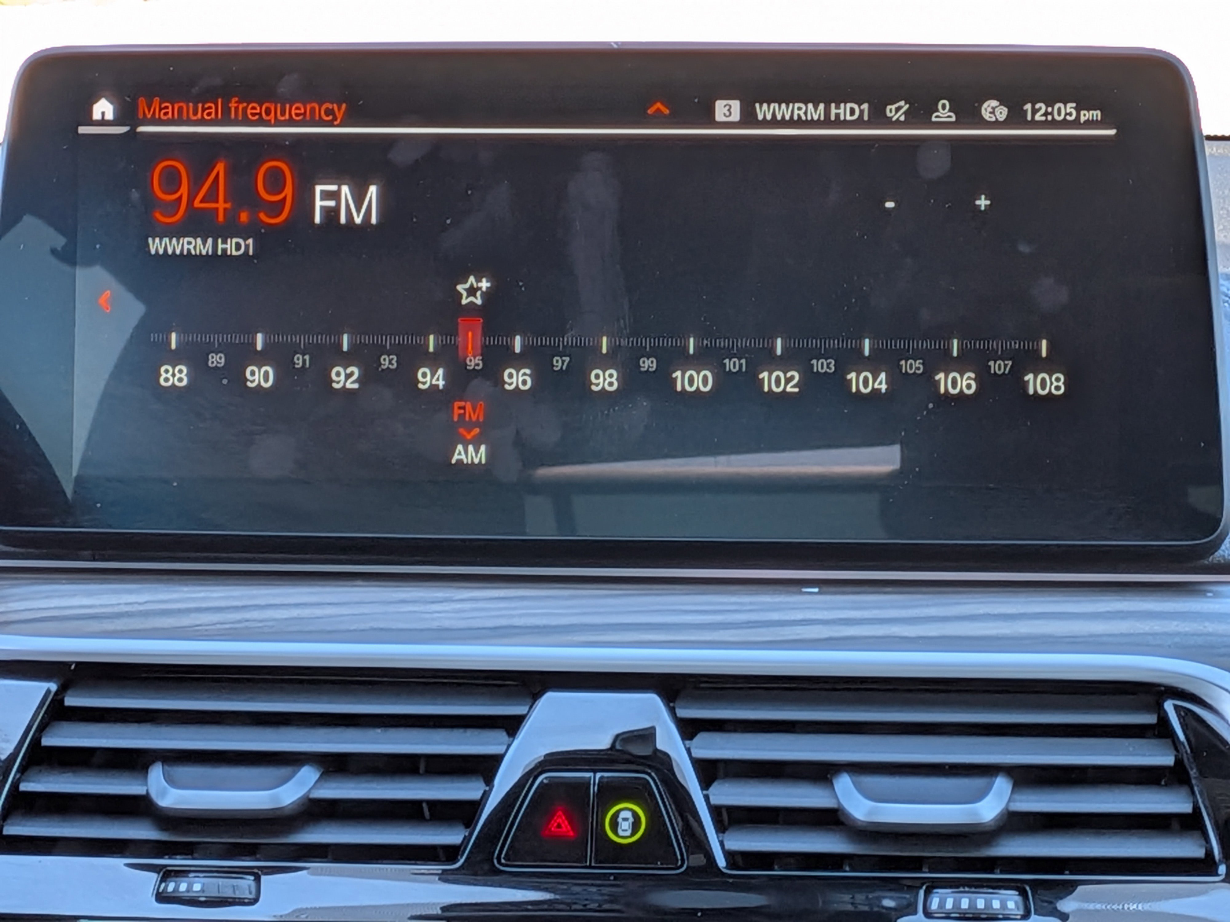 Used 2023 BMW 540i xDrive w/ Executive Package image 19