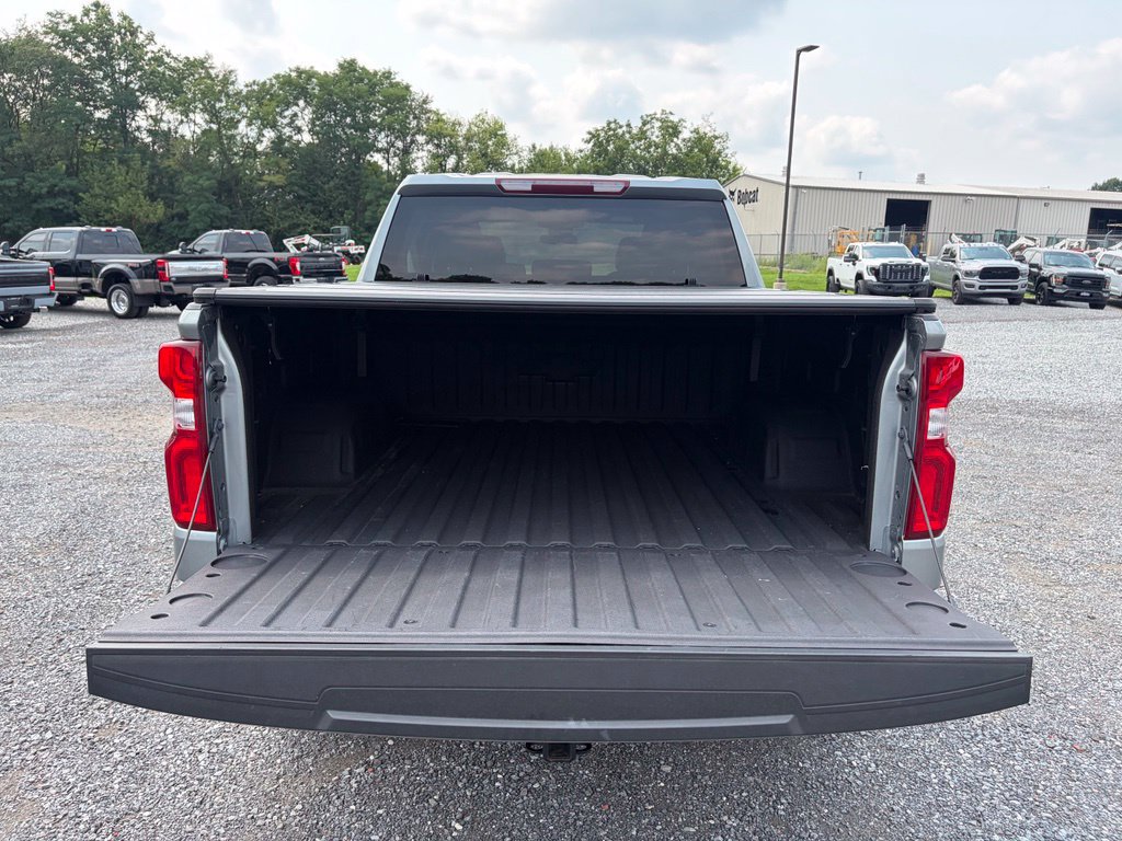 Used 2023 Chevrolet Silverado 1500 RST AWD/4WD image 19