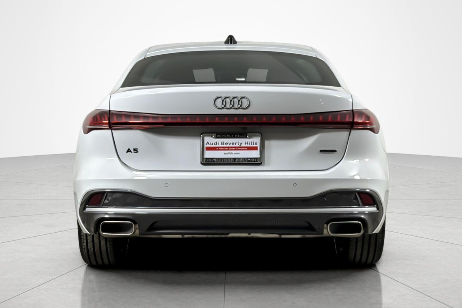 Used 2025 Audi A5 2.0T Premium Plus w/ Premium Plus AWD/4WD image 4