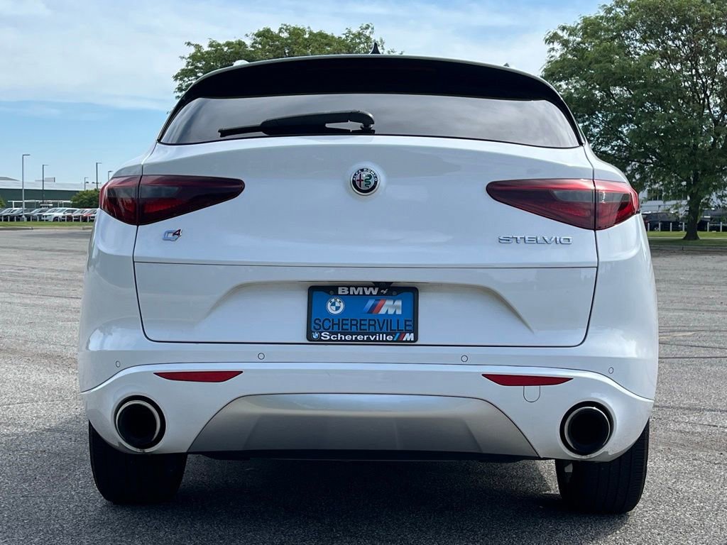 Used 2021 Alfa Romeo Stelvio Ti w/ Premium Package AWD/4WD image 6