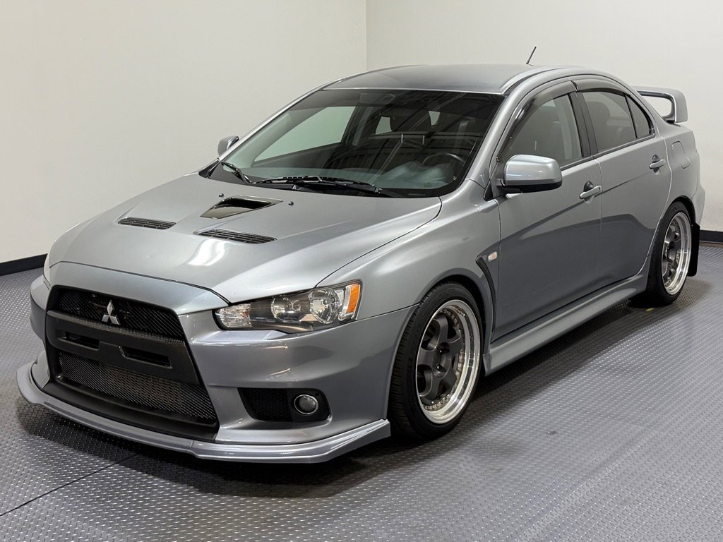 Used 2014 Mitsubishi Lancer Evolution GSR image 1