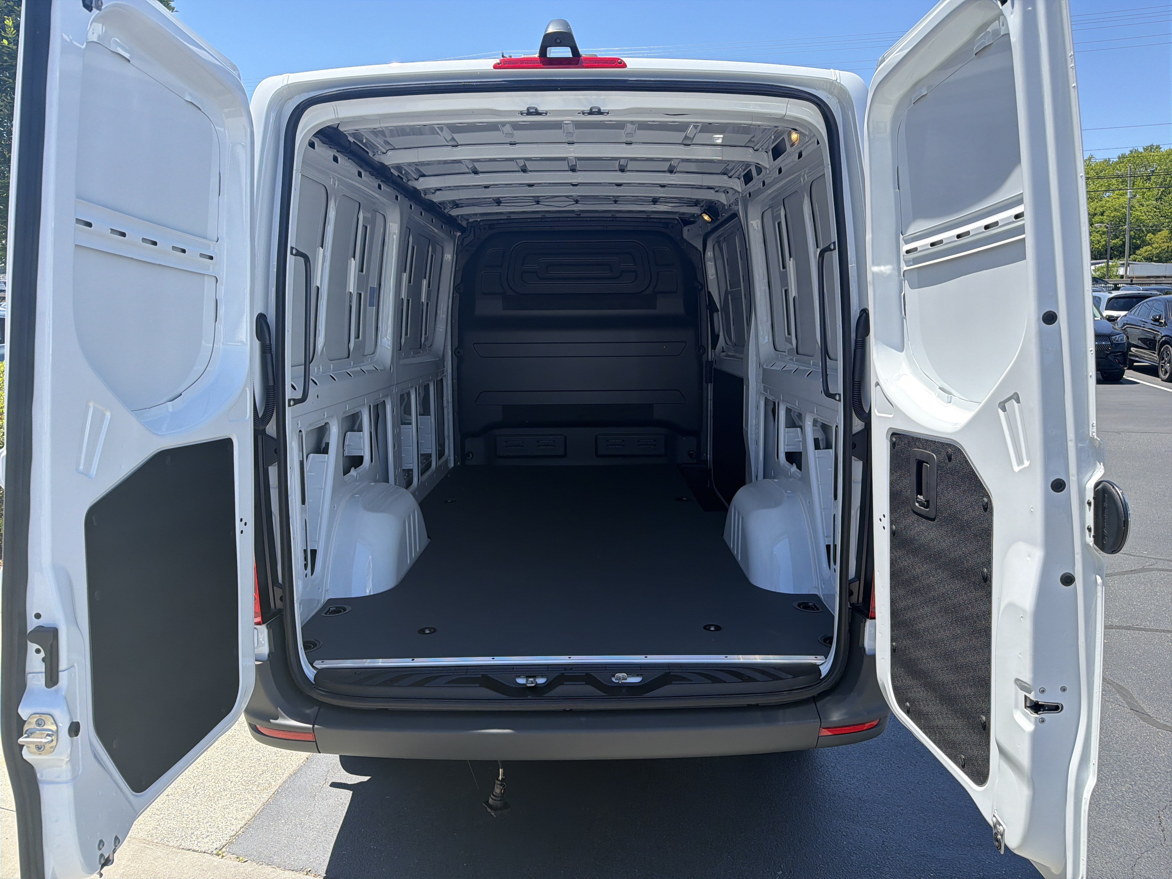 New 2026 Mercedes-Benz Sprinter 2500 image 35