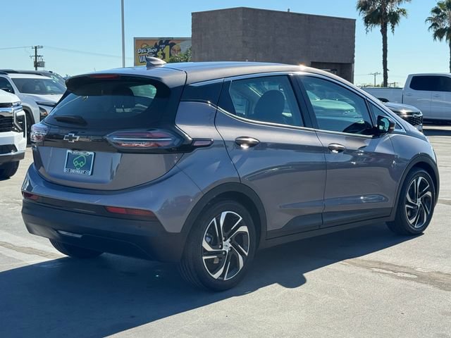 Certified 2023 Chevrolet Bolt LT w/ Infotainment Package FWD image 5