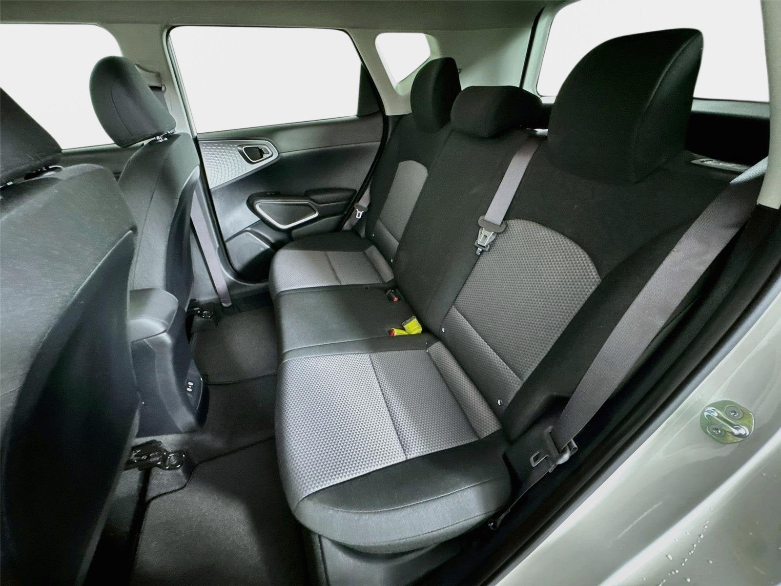 Used 2024 Kia Soul S FWD image 21