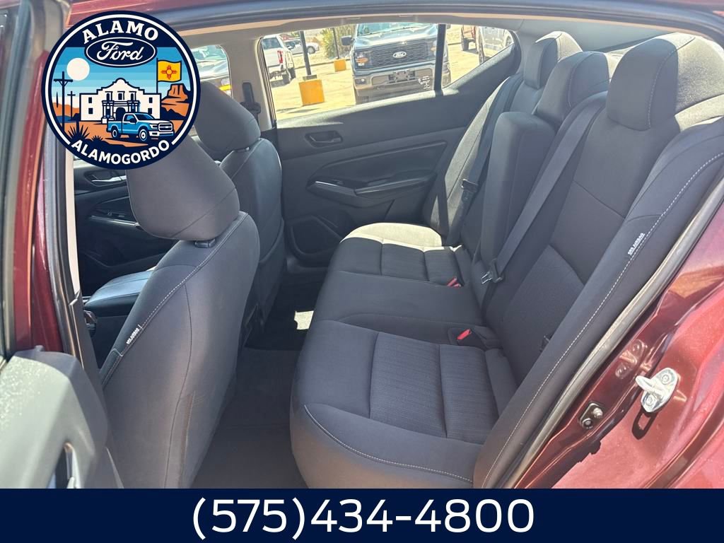 Used 2023 Nissan Altima 2.5 SV image 12