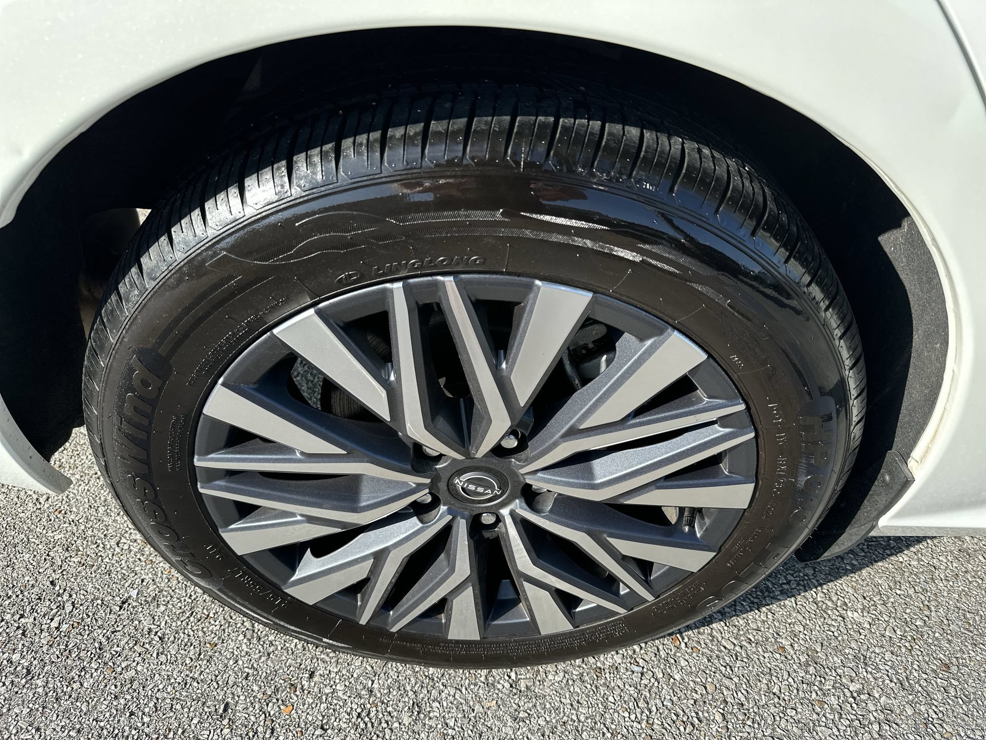 Used 2023 Nissan Altima 2.5 SV FWD image 18