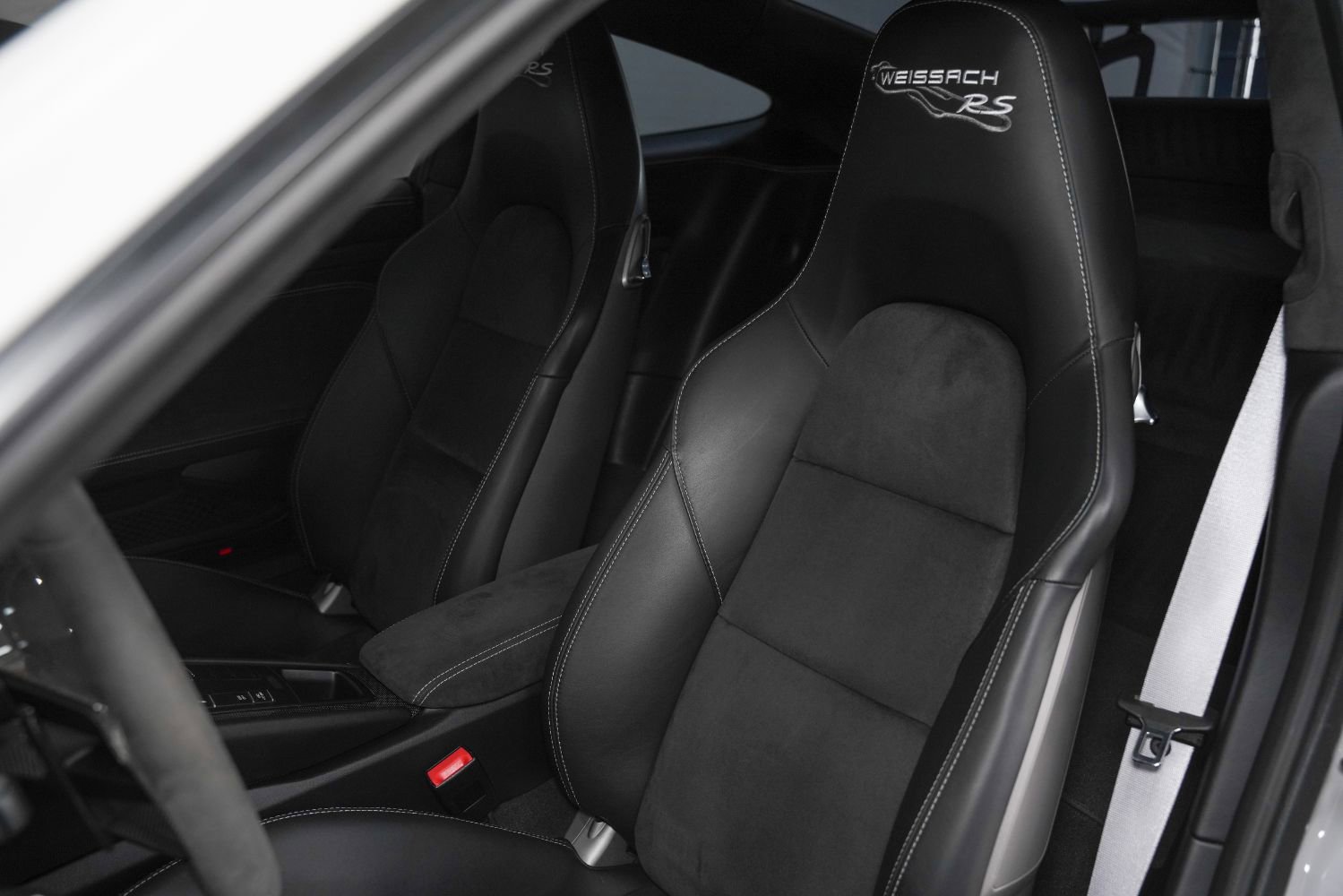 Used 2019 Porsche 911 GT3 RS RWD image 36