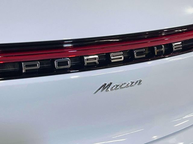New 2026 Porsche Macan image 11