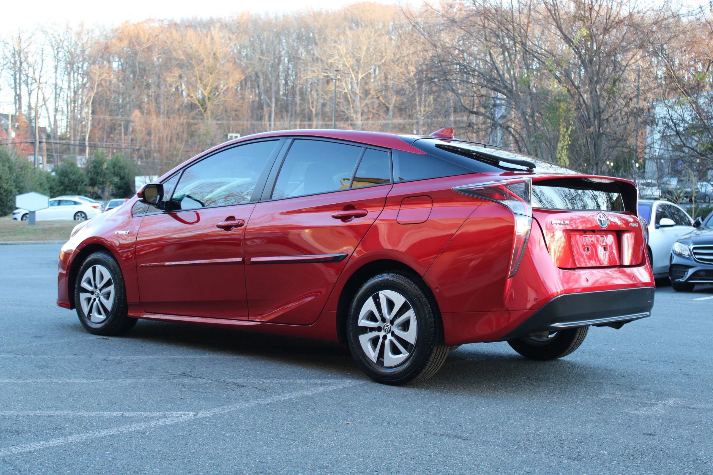 Used 2017 Toyota Prius Two image 4