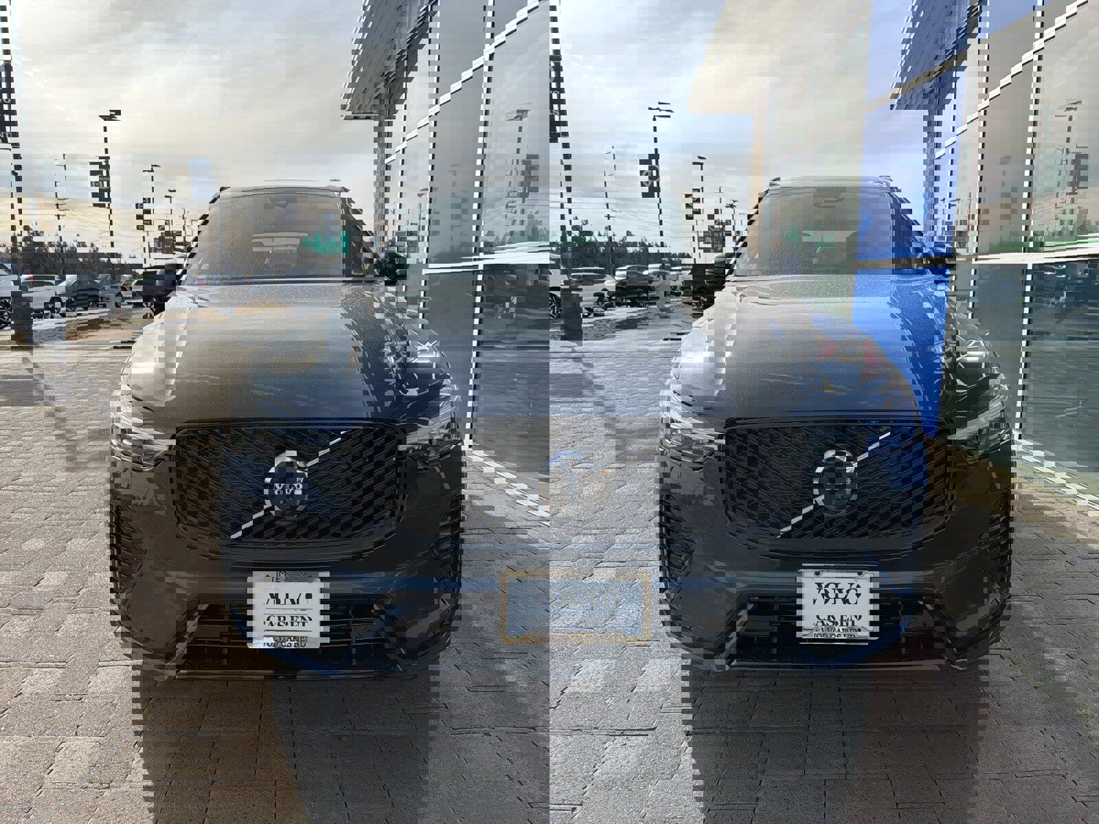 New 2026 Volvo XC60 B5 Plus w/ Protection Package Premier image 7