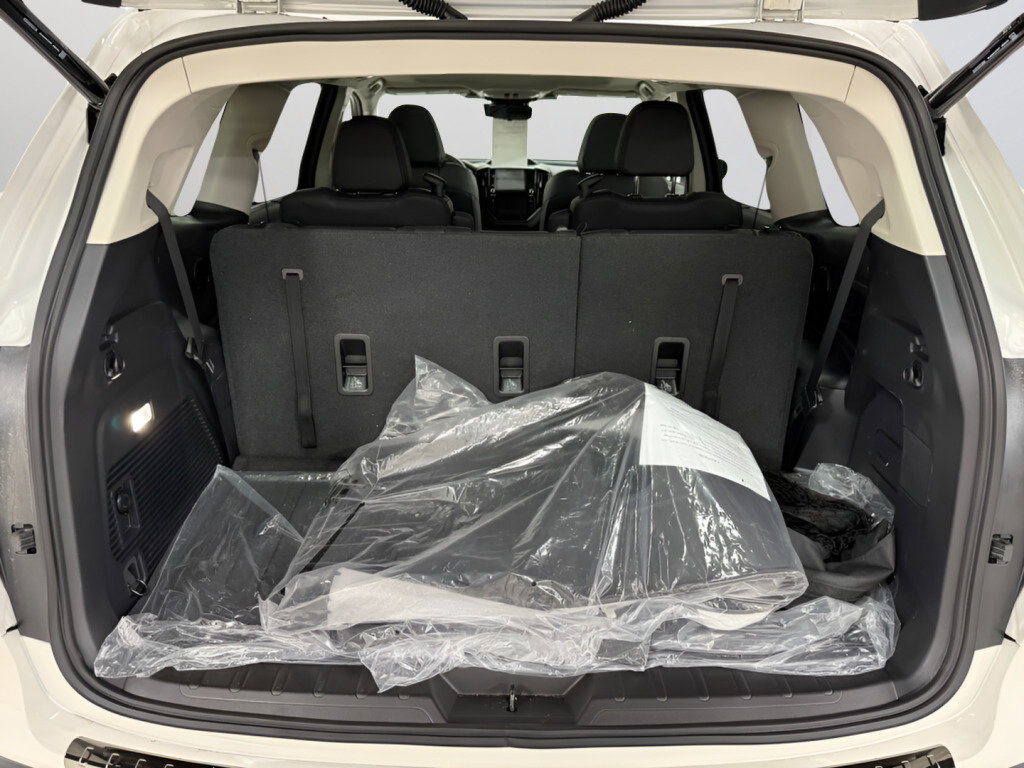 Used 2025 Subaru Ascent Bronze Edition image 9