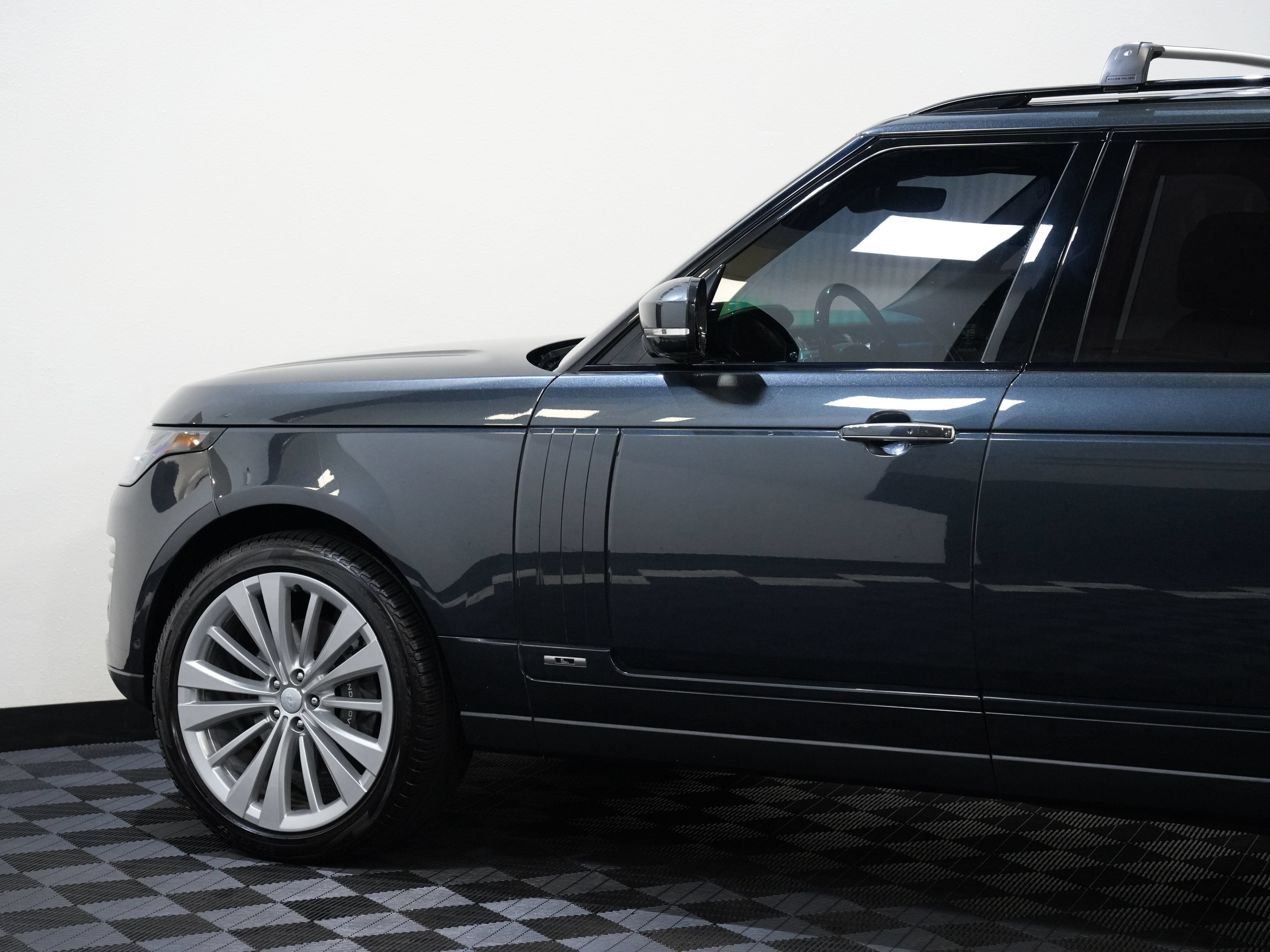 Used 2018 Land Rover Range Rover Long Wheelbase Autobiography AWD/4WD image 18