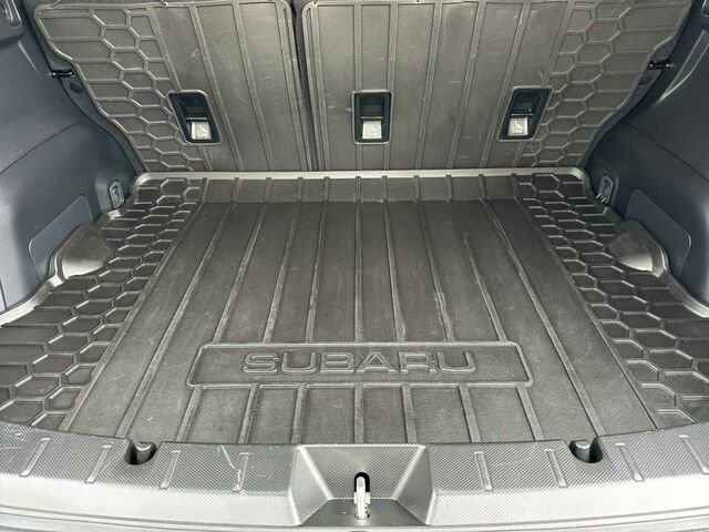 Used 2023 Subaru Crosstrek 2.5i Limited AWD/4WD image 17