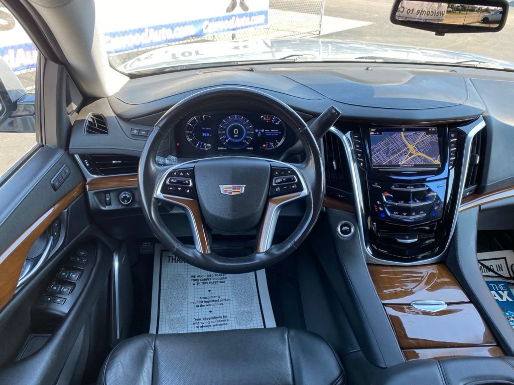 Used 2020 Cadillac Escalade Luxury AWD/4WD image 25