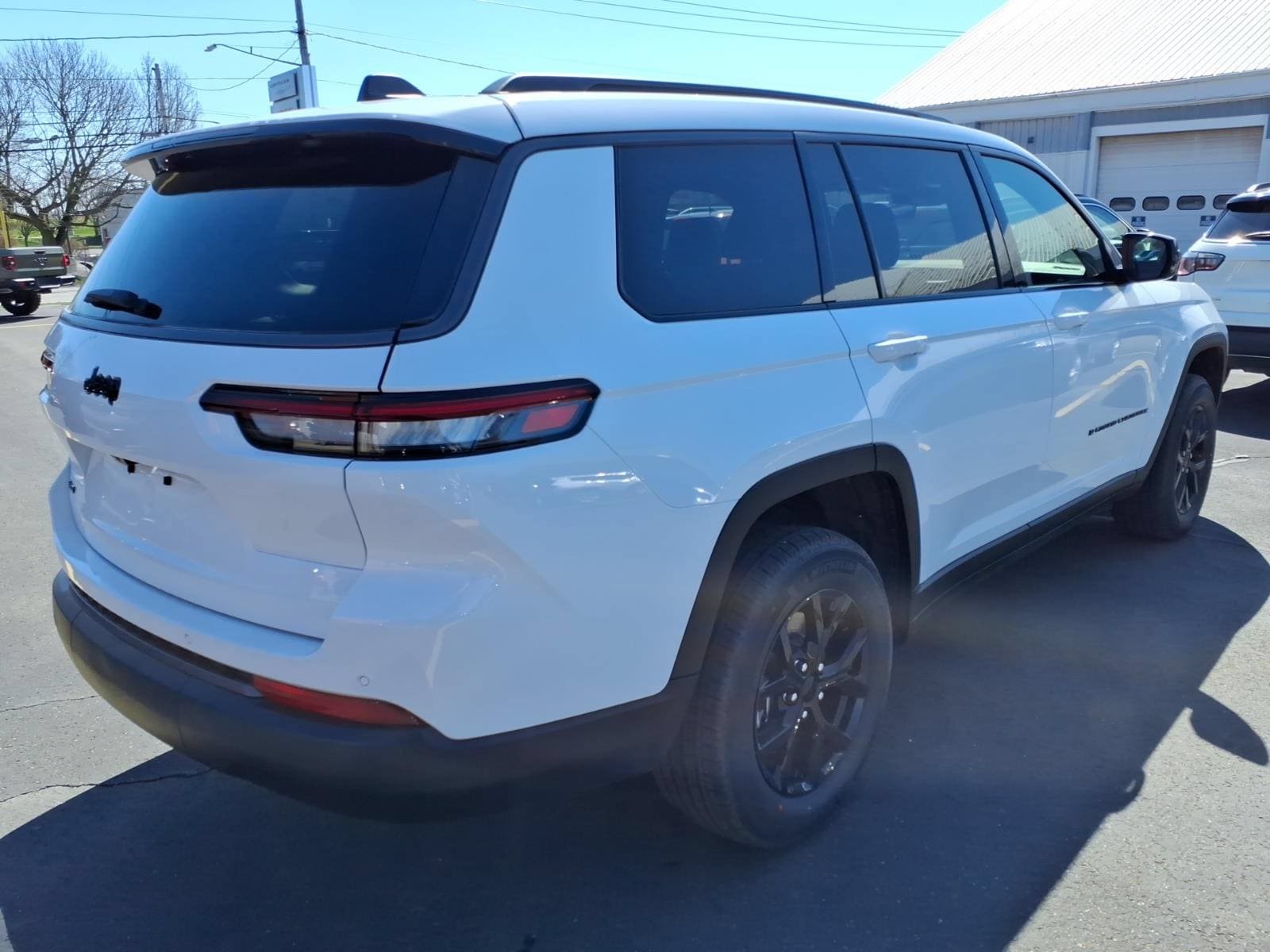 New 2026 Jeep Grand Cherokee L 4WD image 5